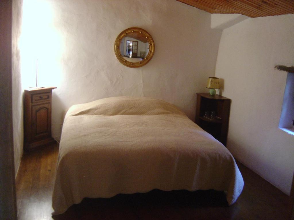 Belle De Nuit Bed and Breakfast Oppède Δωμάτιο φωτογραφία