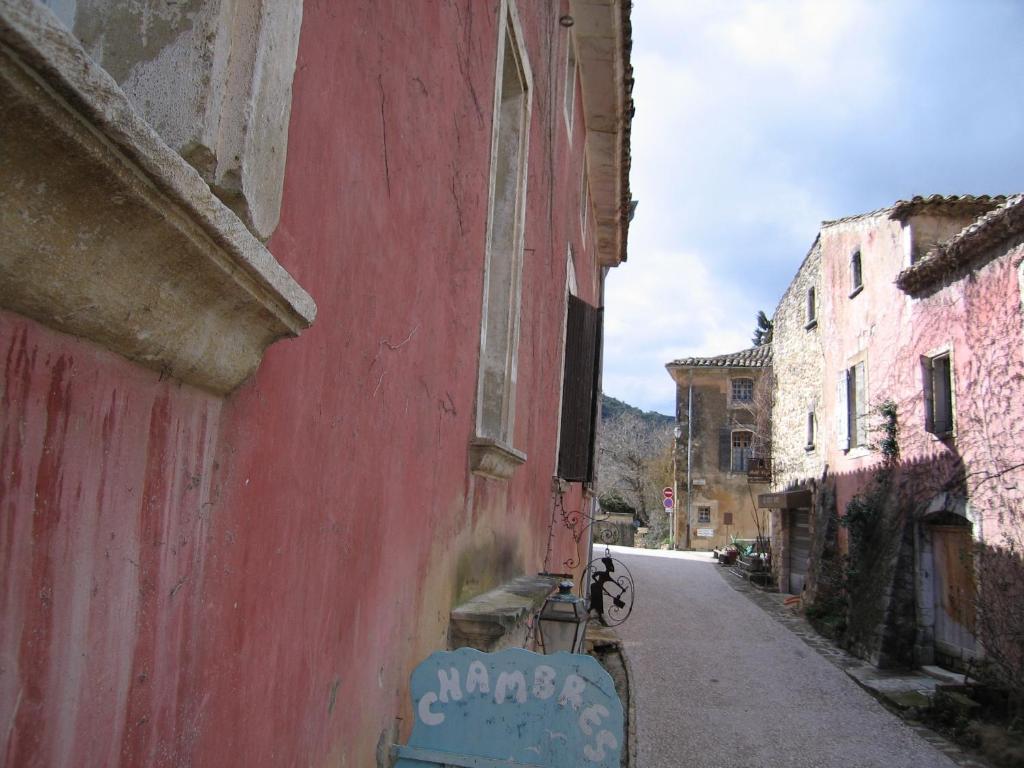 Belle De Nuit Bed and Breakfast Oppède Εξωτερικό φωτογραφία