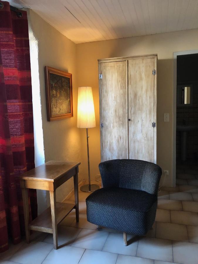 Belle De Nuit Bed and Breakfast Oppède Εξωτερικό φωτογραφία